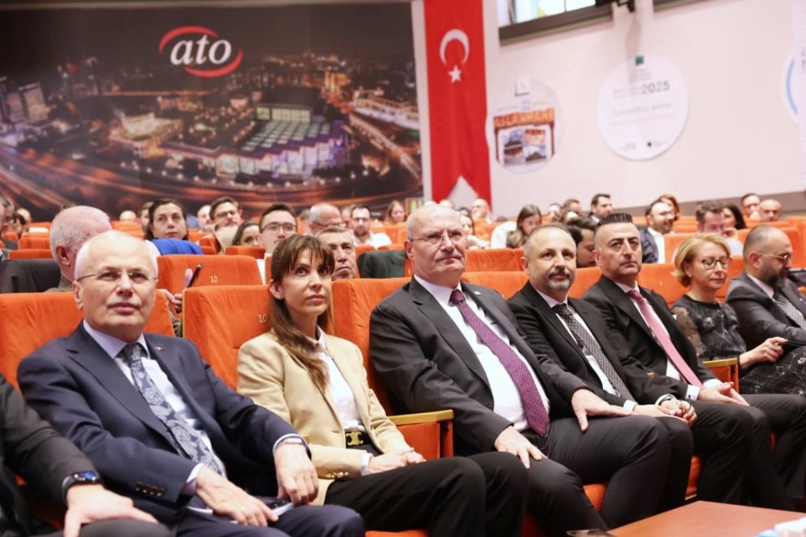 Enerji D&ouml;n&uuml;ş&uuml;m&uuml;nde Depolama Ve Toplayıcılık Kritik Rol &Uuml;stleniyor