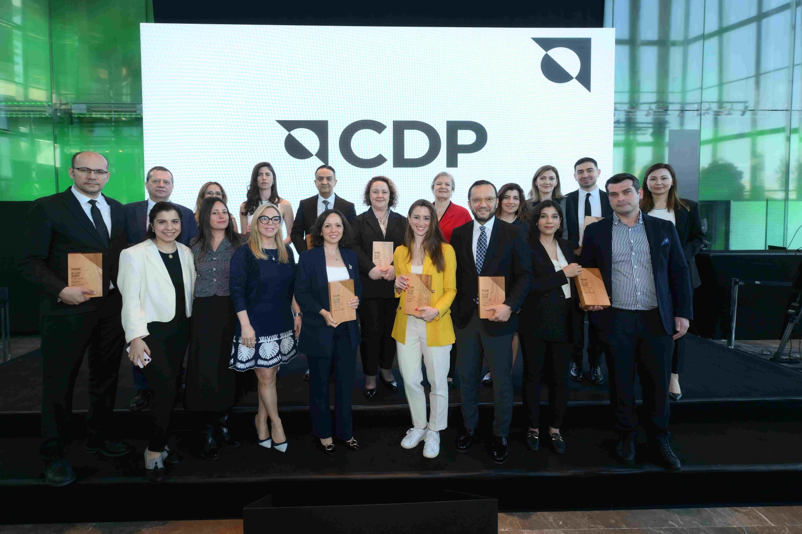 İklim ve Doğa Liderleri Sahneye &Ccedil;ıktı