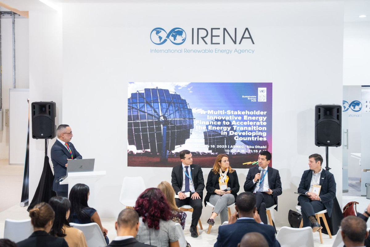 APLUS Enerji Abu Dabi’de enerji dönüşümünü anlattı